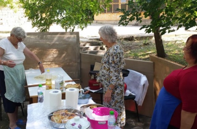 Първи празник на хляба отпразнуваха в старозагорското село Дълбоки