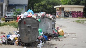 Безкомпромисни глоби за някои сметопочистващи фирми оставили Варна без чистене