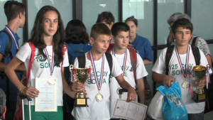 Наши ученици математици се върнаха с 10 медала от Хонг