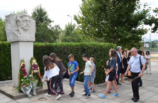 В Г. Оряховица бе отбелязана 179-ата годишнина от рождението на Васил Левски