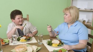 Хапни си мама или кои майки отглеждат дебели деца