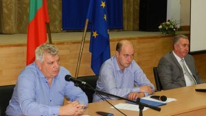 Подпомагат кандидатстуденти от видинско