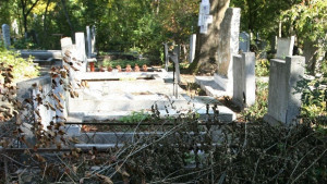 ПредложениеПогребват само покойници които са имали постянен адрес