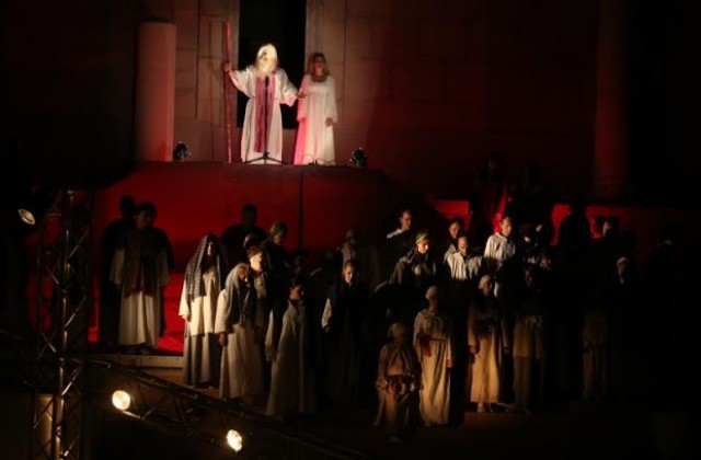 Сцена на вековете продължава със суперпродукцията на операта „Набуко“
