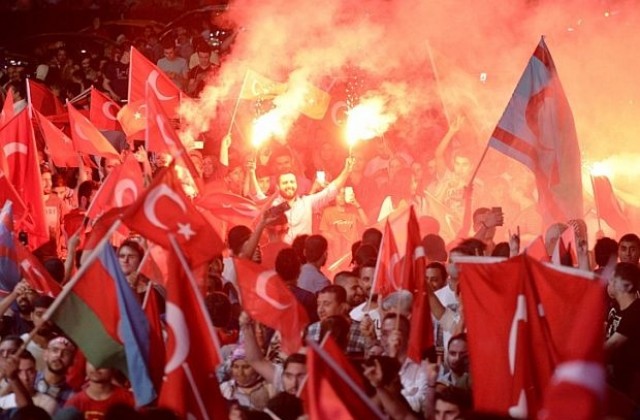 Ердоган забрани на учените да напускат Турция