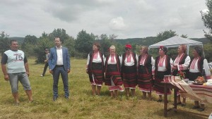 Над 200 души се събраха на курбан в Косталево