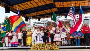 Международният фолклорен фестивал на Велико Търново гостува в Казанлък