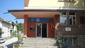 Проучват нуждата от разкриване на специализация по Гражданска авиация в