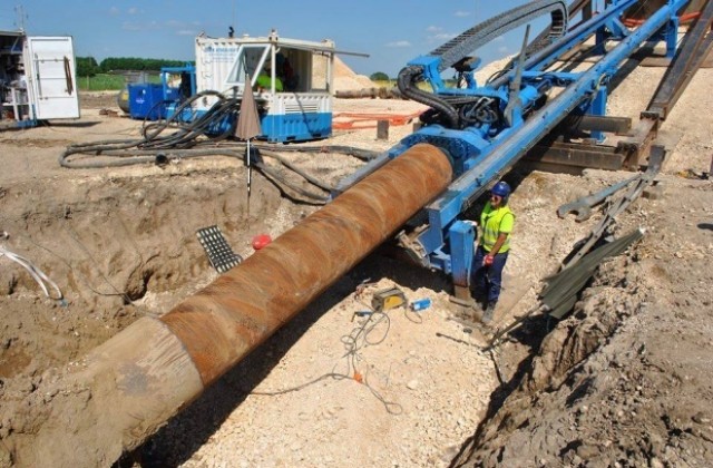 Енергийните министри на България и Румъния ще инспектират изграждането на интерконектора при Мартен