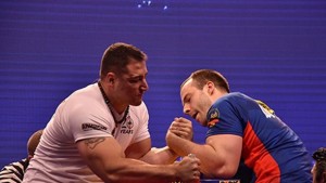 Баланска лига по канадска борба събира найсилните мъже в Банско