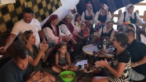 Поляци ядоха странджанска баница