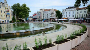 Концерт край фонтана по случай 27 юли