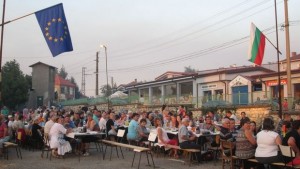 Родова среща събра стотици в Брестовец
