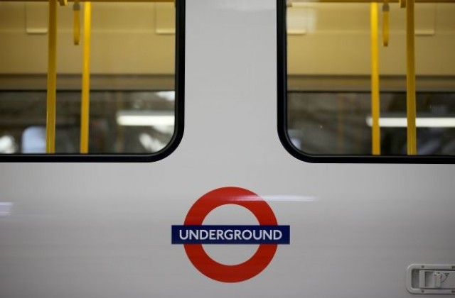 Лондонска метростанция беше евакуирана заради изоставен автомобил