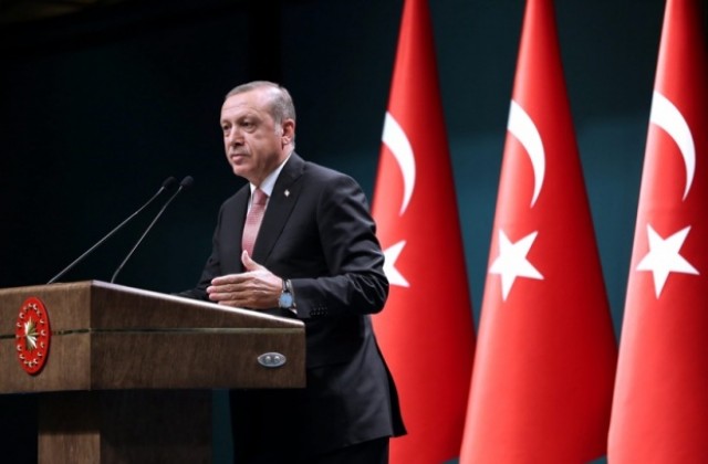 Ердоган обвини ЕС, че не изпълнява обещанията си по мигрантската сделка