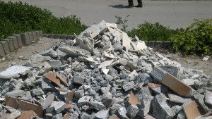 Солидни глоби за горнооряховци изхвърлящистроителни отпадъци на нерегламентирани места