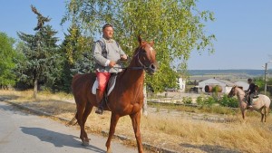 Унгарец на кон мина по пътя на коприната през Гецово