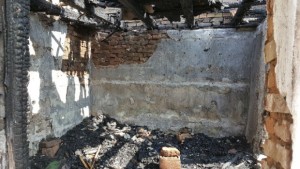 Момченце на годинка загина в пожар в кв Орландовци СНИМКИ