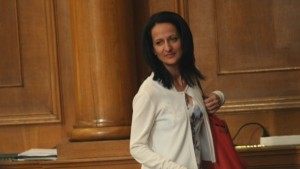 Парламентът избра Карина Караиванова за председател на КФН