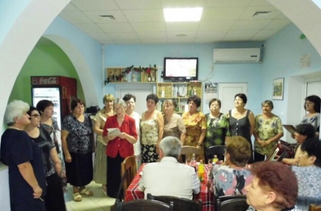 20 години отбеляза пенсионерската организация в Гулянци