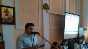 Казусът със съкратените и върнати от съда учители във Второ