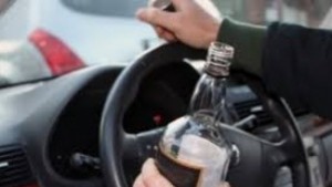 Пиян военен блъсна кола и предизвика скандал в Генерал Тошево