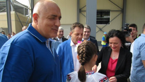 Борисов Единственият който има основание да се колебае за президент