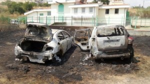 Пожар на метри от плажа в Сарафово една от горящите
