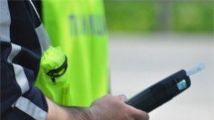 Трима пияни на пътя