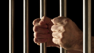 Задържаха опасен рецидивист ограбил момиче