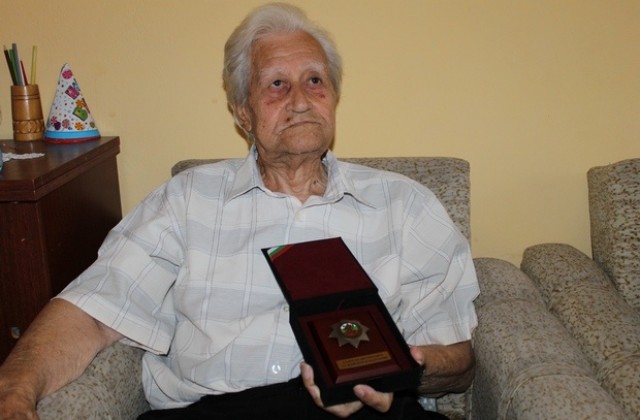 Ветеран от Димитровград получи почетен знак