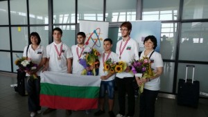 Българските ученици отвяха конкуренция от 80 държави на Олимпиадата по