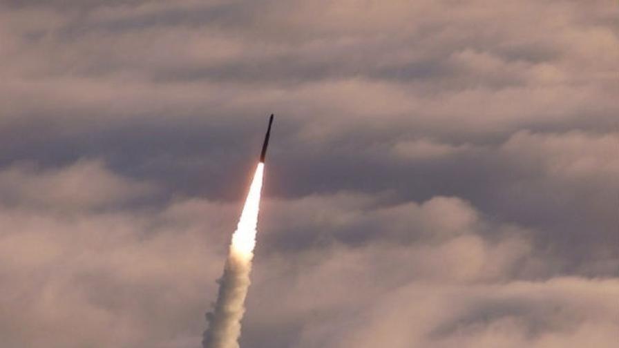 Северна Корея е изстреляла балистична ракета към Японско море