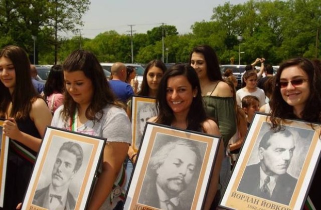 Кметът Николов чака гости от Чикаго