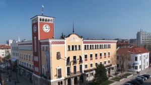 5 имота на Булаир и 3 580 дка край Узунджово
