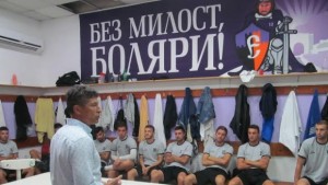 Балъков пожела успех на играчите на Етър преди старта