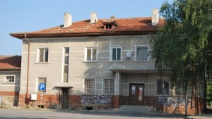 ЖП гарата в Генерал Тошево се руши алармират от Общината