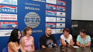 Фолклорният празник продължава и днес