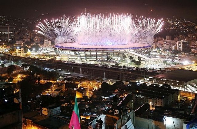 Откриха с бляскава церемония Игрите в Рио (СНИМКИ)