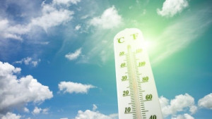 Предупреждават за опасни горещини