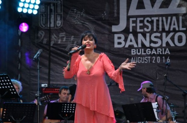 Най-стилният и силен летен фестивал започна в Банско