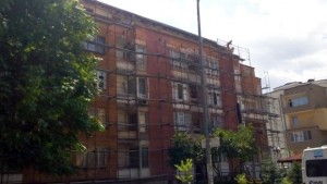 Санират четири жилищни блока в град Гоце Делчев