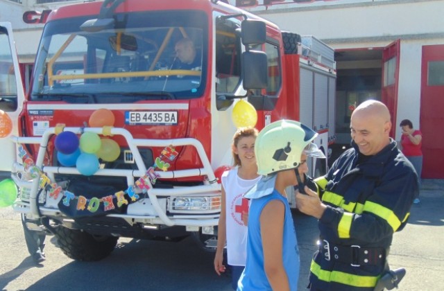 Ивелин Димитров спечели стипендия от БЧК