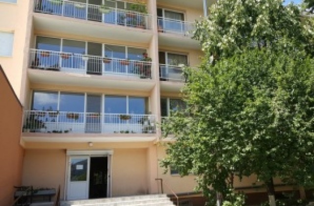 Ремонтиран е покривът на Старческия дом в Сливен