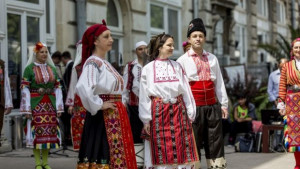 Фолклорно танцово студио Зора набира нови танцьори