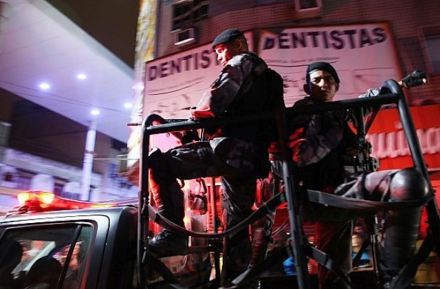Нападение срещу автобус с журналисти на Олимпиадата в Рио, трима са ранени