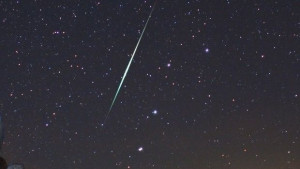 Дъжд от падащи звезди ни очаква в нощите около 12