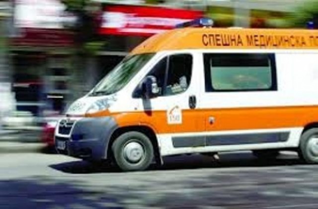 За да не блъсне овце, шофьор уби човек