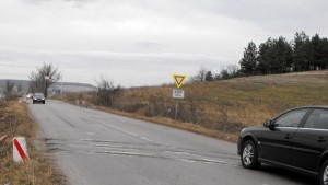 Ремонтът на пътя Търговище Разград потъна в бумащина