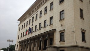 БВП нараства с 3 през второто тримесечие